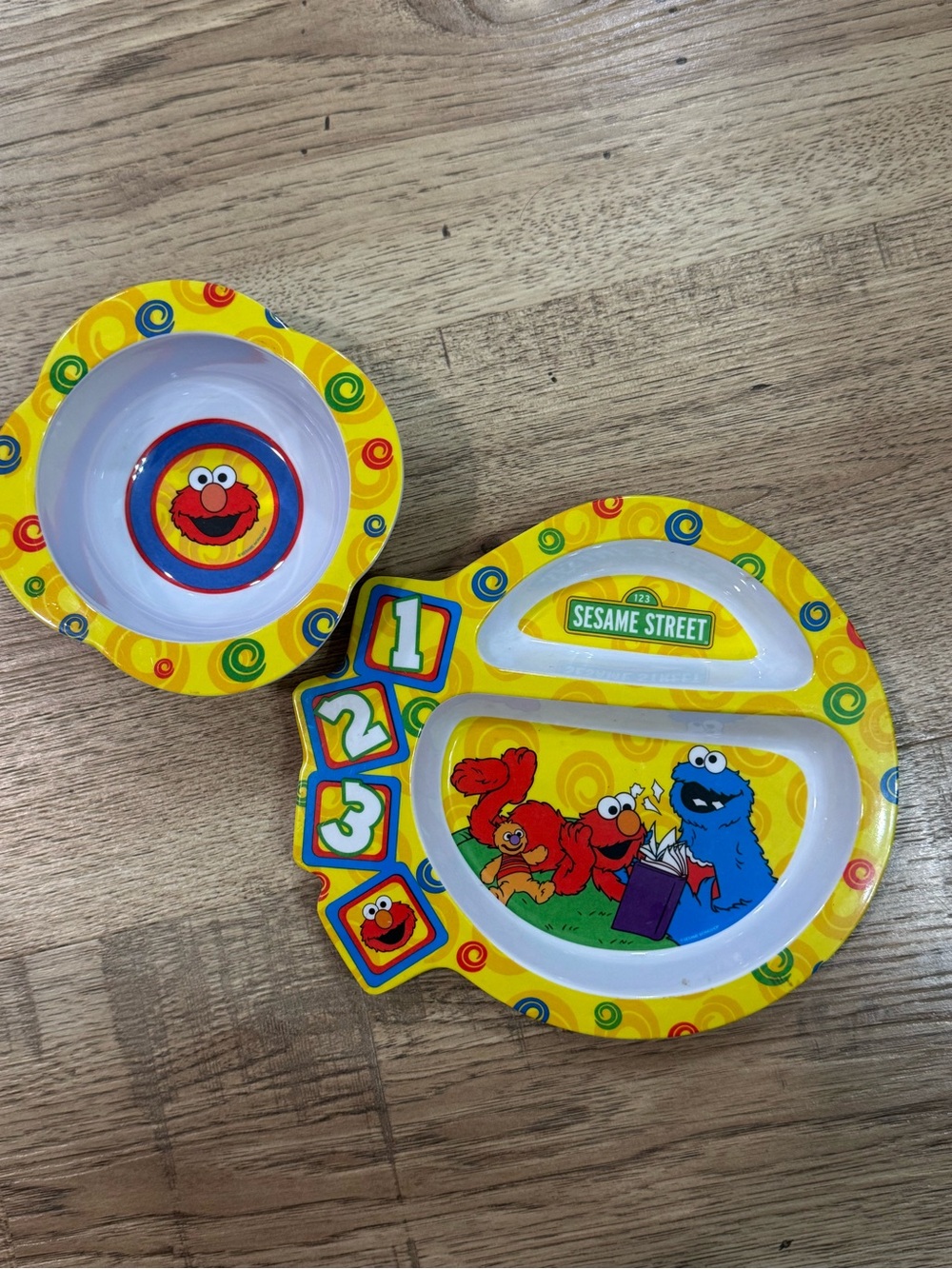 Sesame Street Kids Yellow Divided Plate & Bowl Set